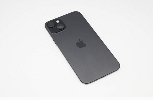 东至苹果手机维修分享iPhone 15 Plus换电池 
